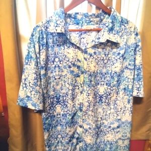 🌹Only necessities short sleeve button down shirt